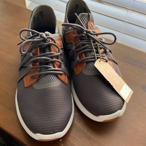 PRICE DROP!!!! Men’s Olukai Pavement sneakers in Vintage Indigo MWT Sz 13